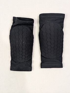 McDavid Youth Hex Knee Elbow Shin Pads Black Protective Sports Gear